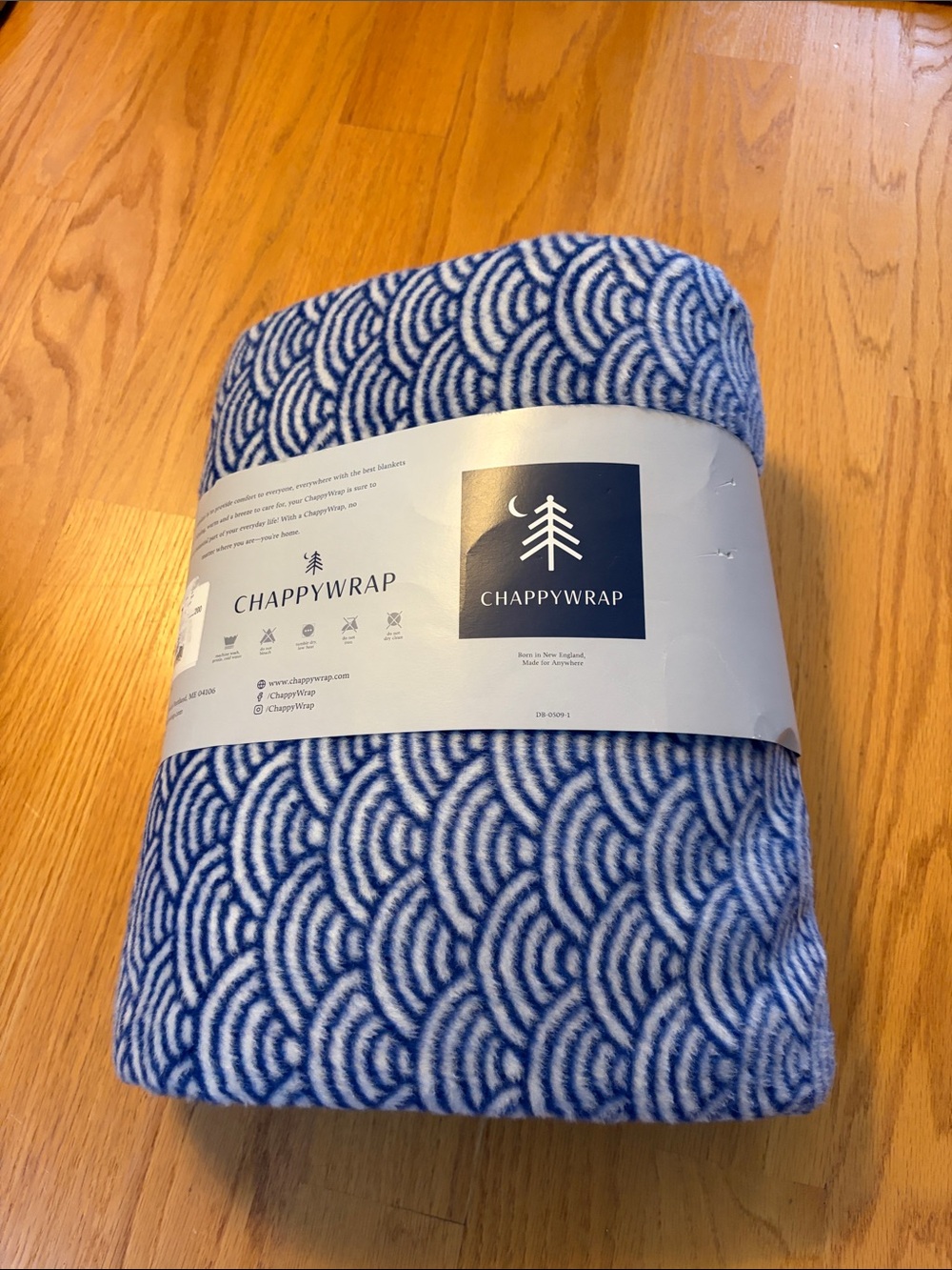 Chappywrap reversible blanket Brewster Scallops NWT Cape Cod
